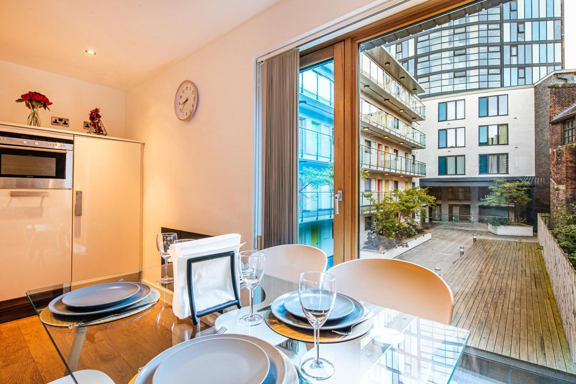 Stylish 2 Bed Apt 18 - City Centre, Free Parking, Espresso Machine & Netflix - Hosted By Stay Host Save Sheffield Esterno foto