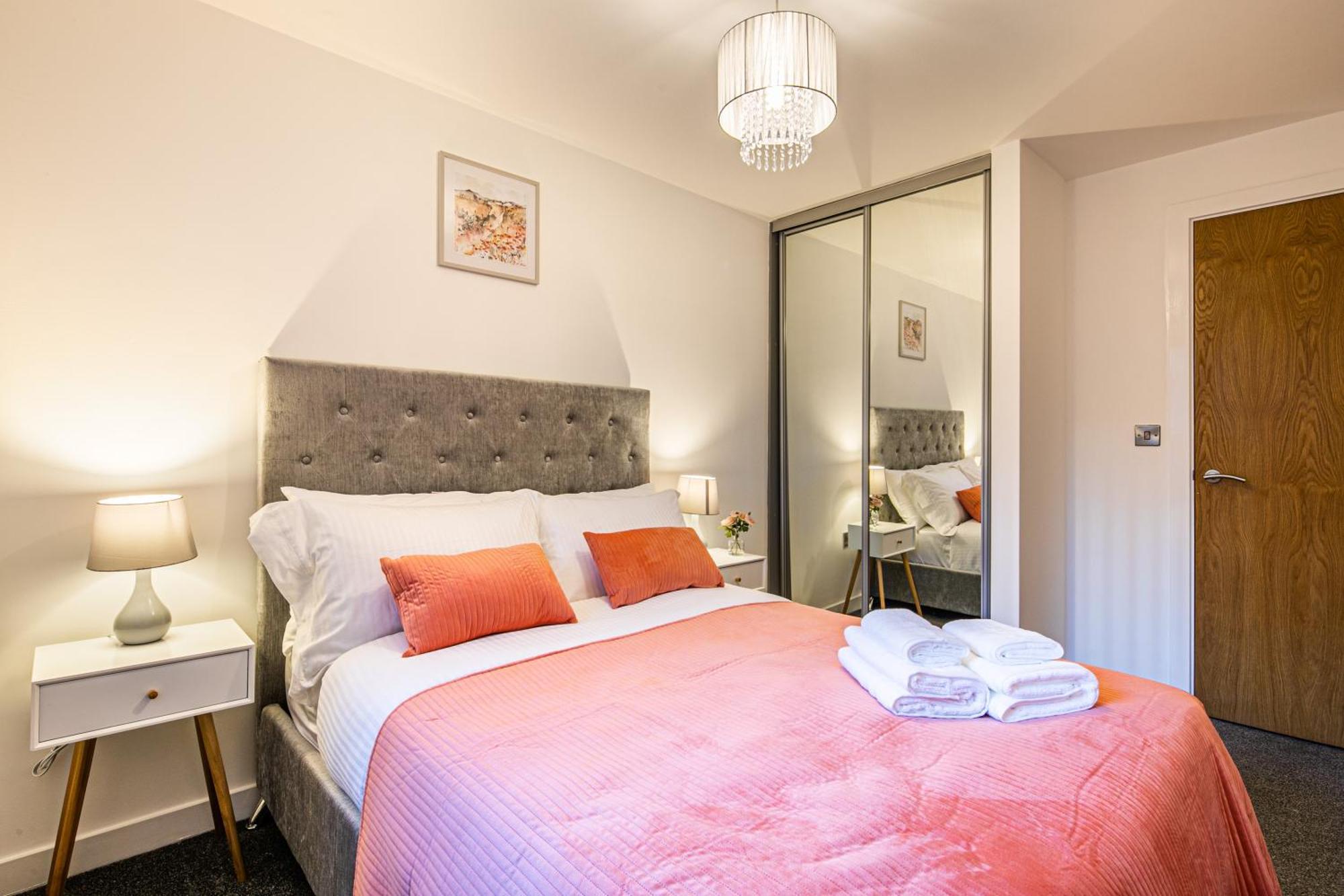 Stylish 2 Bed Apt 18 - City Centre, Free Parking, Espresso Machine & Netflix - Hosted By Stay Host Save Sheffield Esterno foto