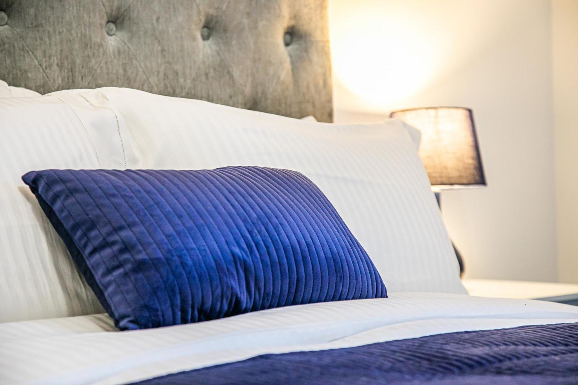 Stylish 2 Bed Apt 18 - City Centre, Free Parking, Espresso Machine & Netflix - Hosted By Stay Host Save Sheffield Esterno foto
